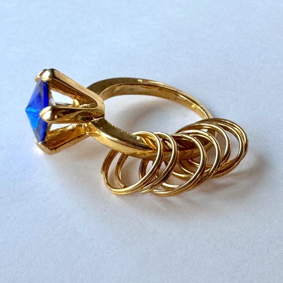 Key Ring, Faux Sapphire Keychain - Picture 4 of 8